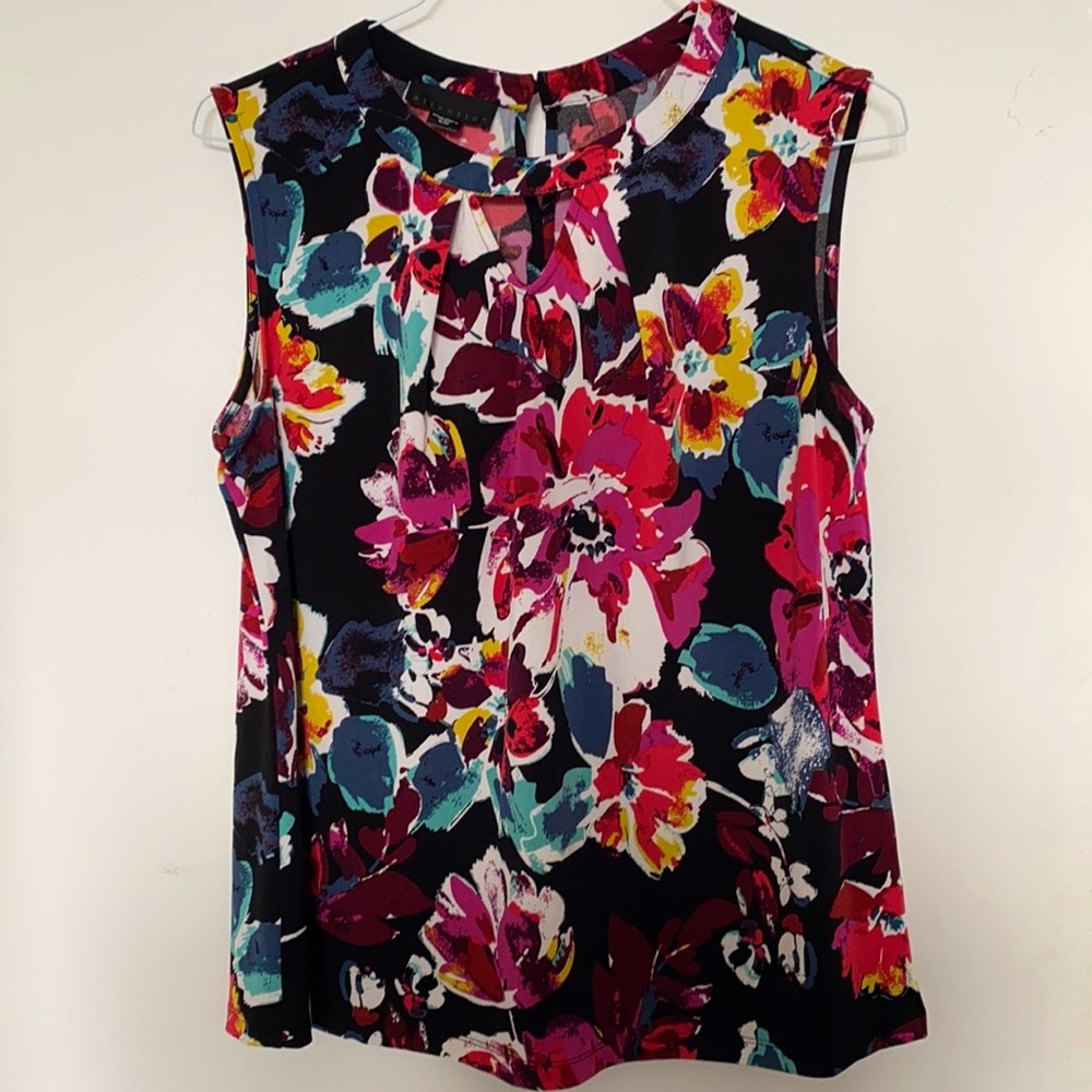 NWT (XL) Floral Tank Blouse
